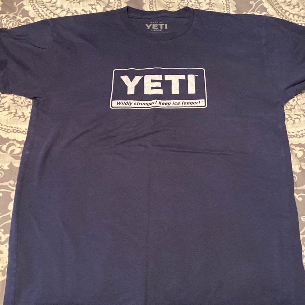 Yeti tee